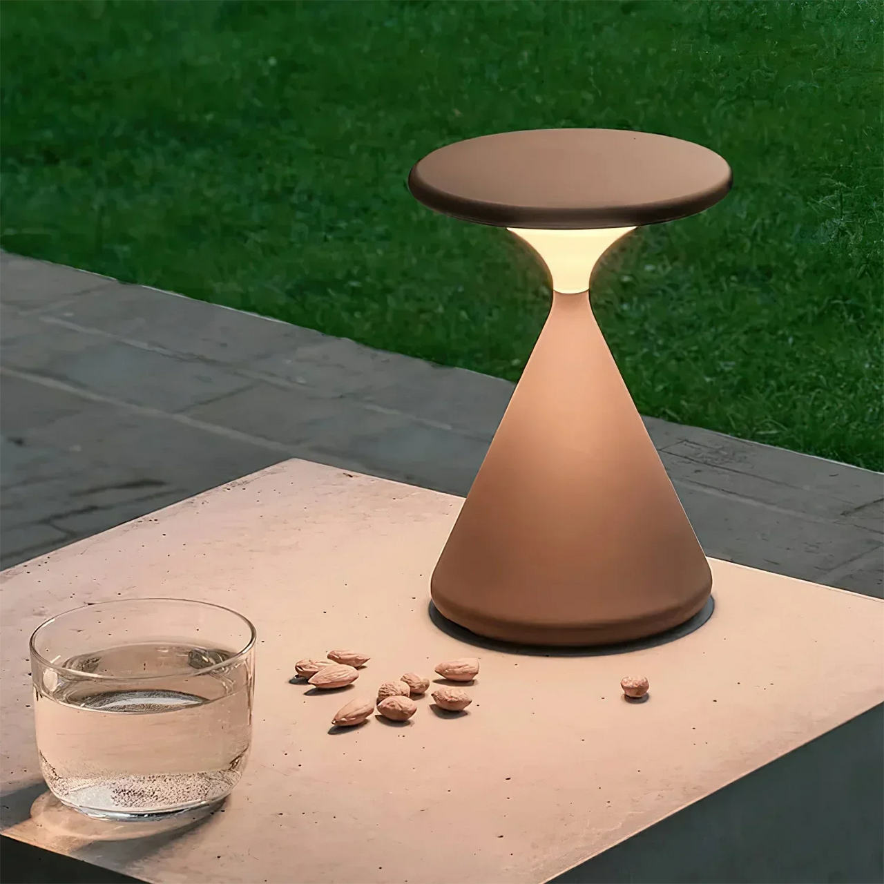 Aeron Hourglass Cordless Table Lamp-Lampe Veilleuse
